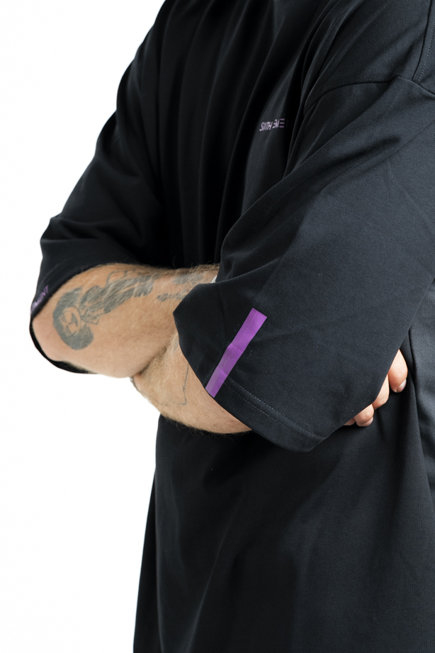 t black detail